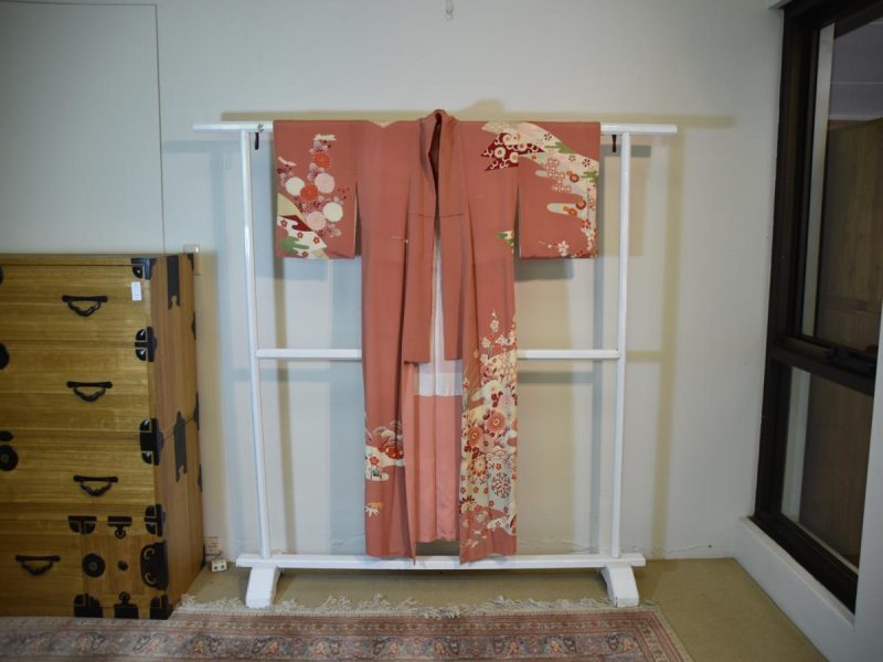 Japanese Silk Vintage Salmon Pink Tomesode Formal Kimono - Image 7