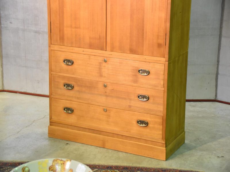 Japanese Wedding Chest made of Thick Paulownia Wood - Image 3