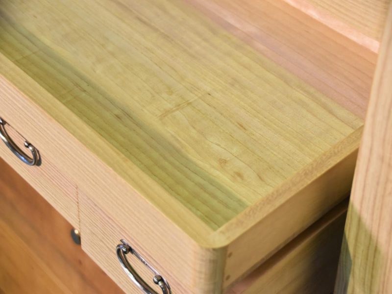 Japanese Wedding Chest made of Thick Paulownia Wood - Image 23