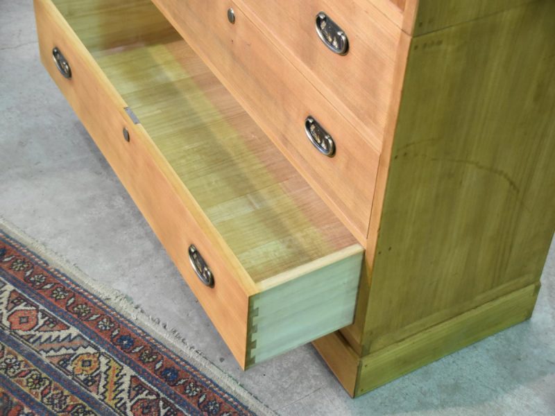 Japanese Wedding Chest made of Thick Paulownia Wood - Image 17