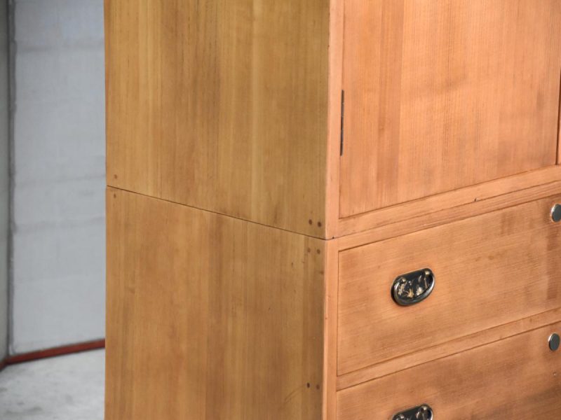 Japanese Wedding Chest made of Thick Paulownia Wood - Image 10