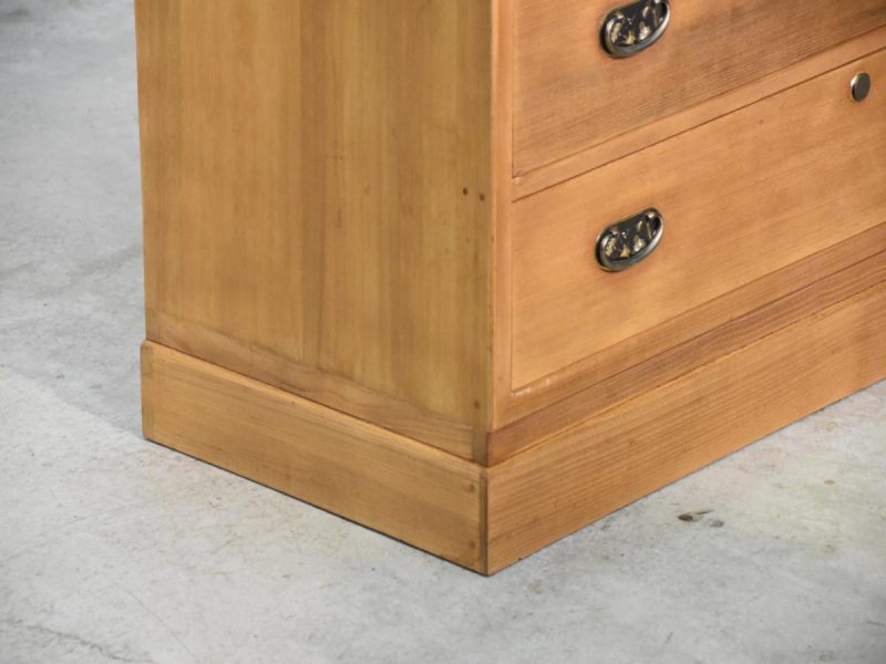 Japanese Wedding Chest made of Thick Paulownia Wood - Image 9