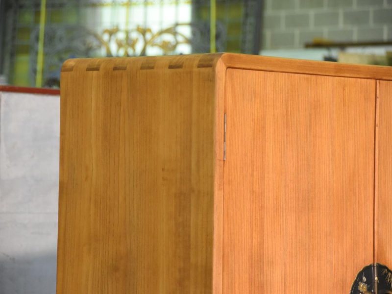 Japanese Wedding Chest made of Thick Paulownia Wood - Image 8