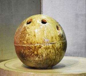 Unusual Shigaraki Vase