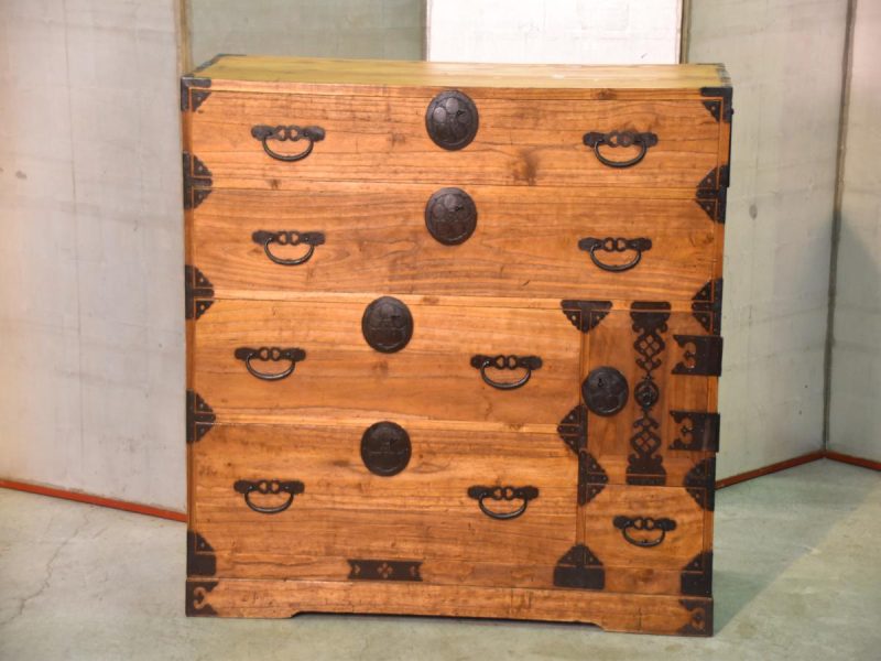 Antique 5 Drawer Clothing Chest - Image 21