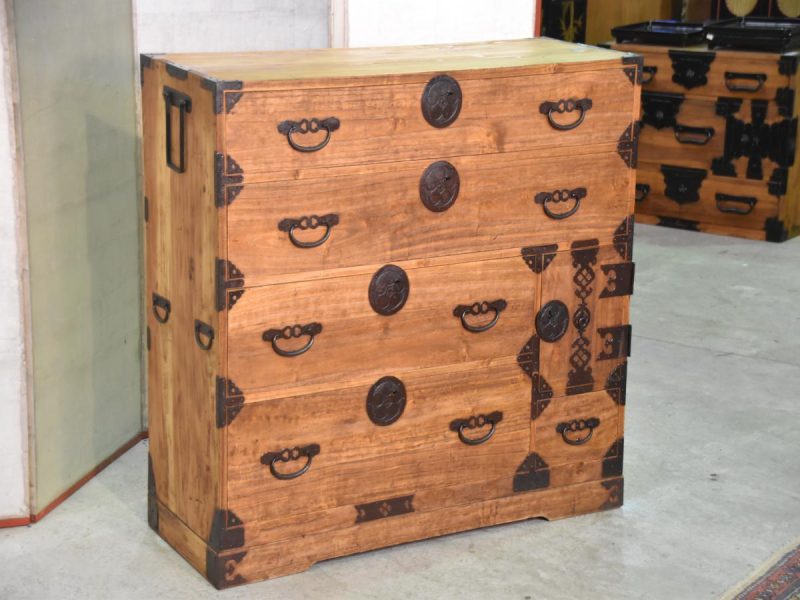 Antique 5 Drawer Clothing Chest - Image 6