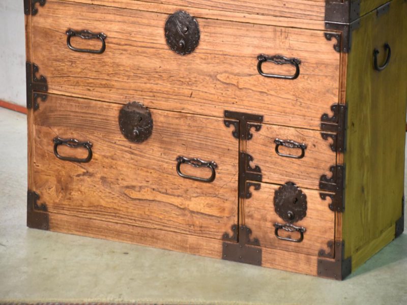 6 Drawer Antique Clothing Chest - Image 15