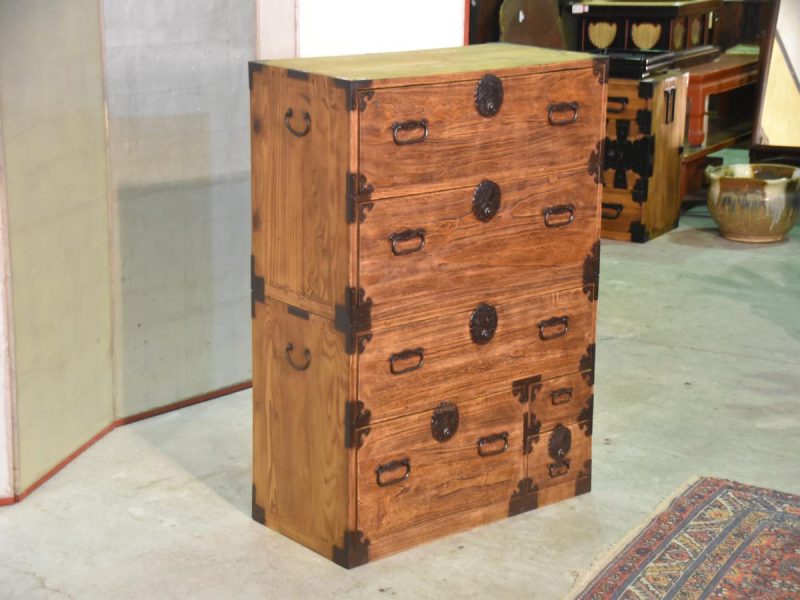 6 Drawer Antique Clothing Chest - Image 4