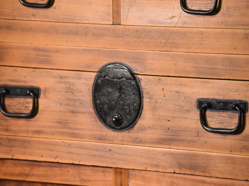 Merchant's Chest - Image 12