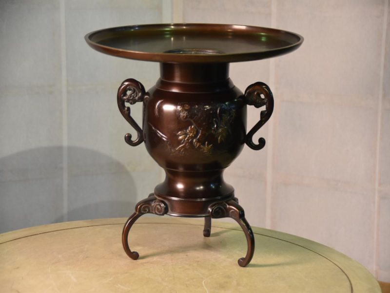 Japanese Usubata Bronze Ikenobu Vase - Image 4