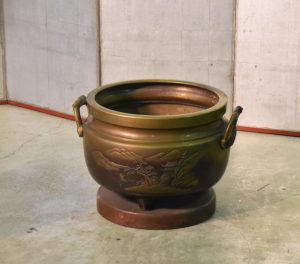 Large Cast Bronze Japanese Hibachi (Brazier) with a Wooden Base