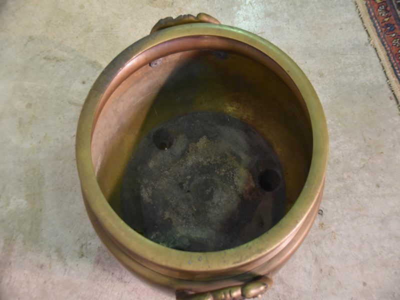 Large Cast Bronze Japanese Hibachi (Brazier) with a Wooden Base - Image 5
