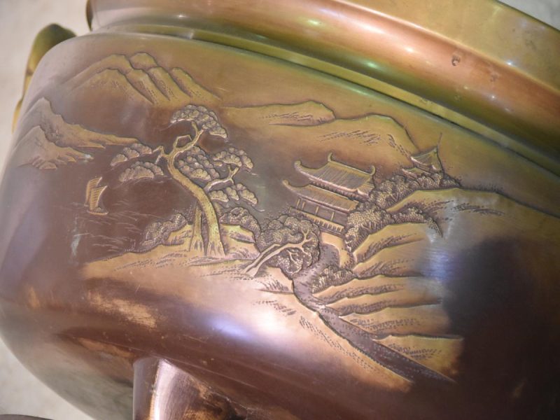 Large Cast Bronze Japanese Hibachi (Brazier) with a Wooden Base - Image 3
