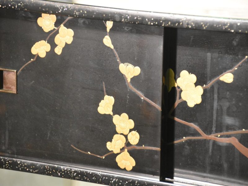 Japanese Black Lacquer Maki-E Kazari Dana Display Shelves - Image 3