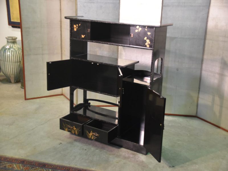 Japanese Black Lacquer Maki-E Kazari Dana Display Shelves - Image 7