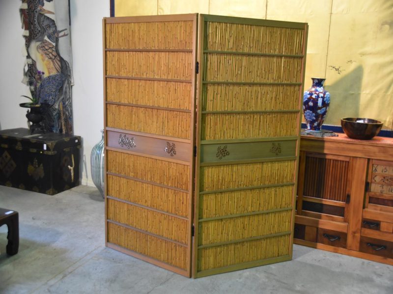 Japanese 2 Panel Free Standing Screen - Image 3