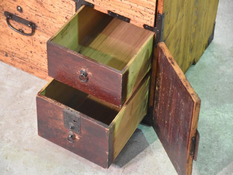 Antique 4 Drawer Clothing Chest - Image 7