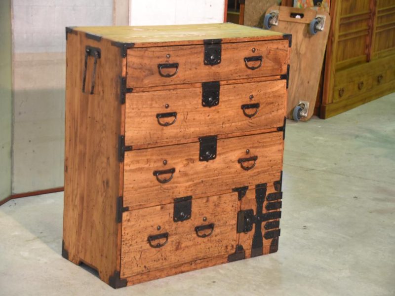 Antique 4 Drawer Clothing Chest - Image 4