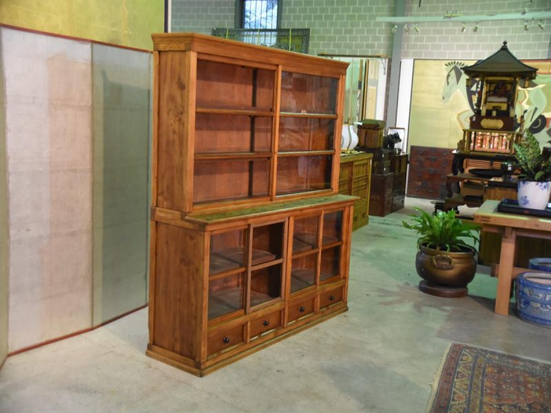 Japanese 1920's Shop Display Chest - Image 4