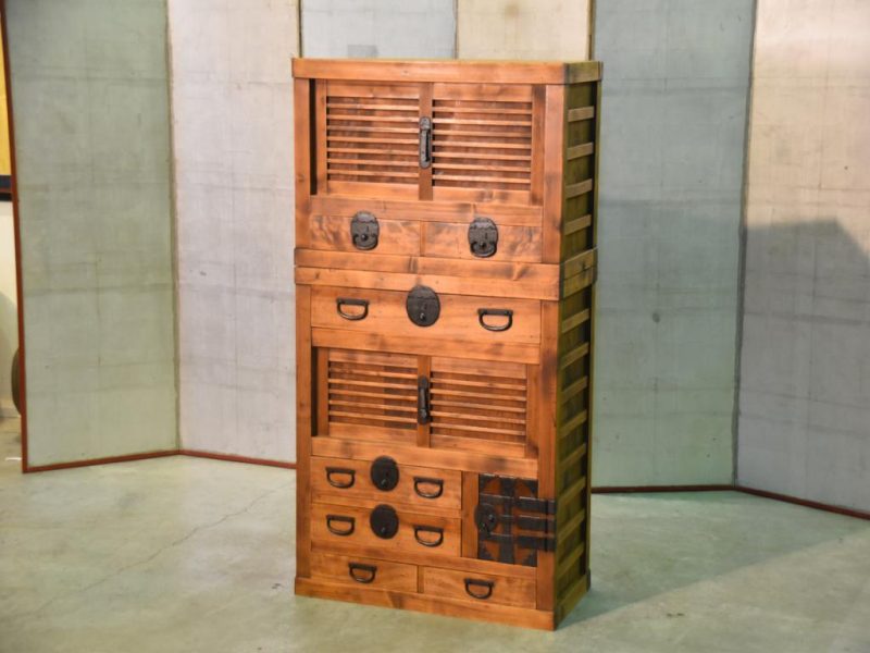 Merchant Chest Choba Dansu