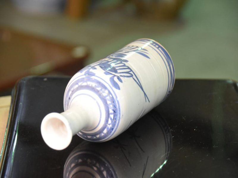 Tokuri Japanese Sake Bottle - Image 3