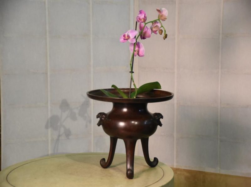Japanese Cast Bronze Ikenobu Flower Vase - Image 2