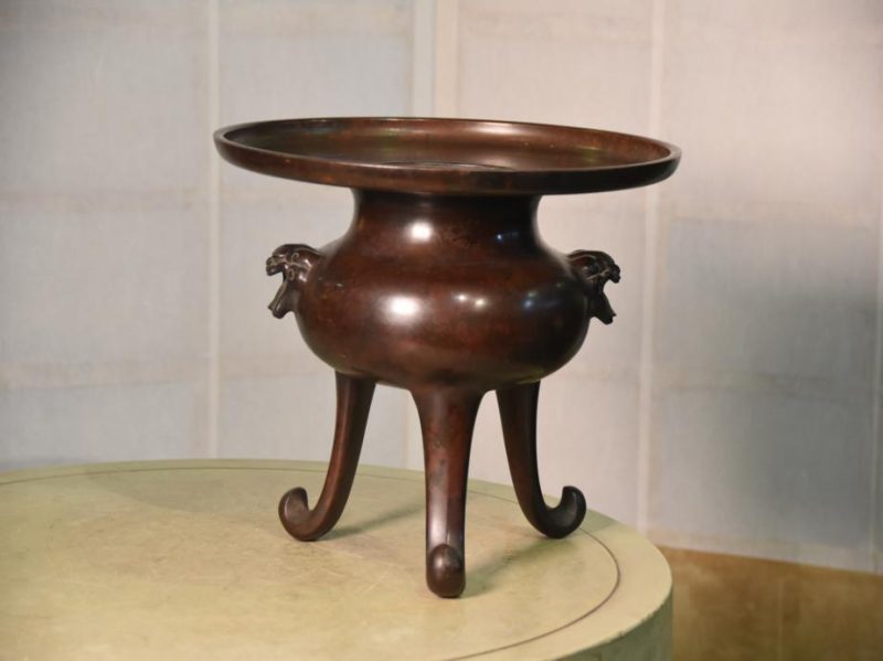 Japanese Cast Bronze Ikenobu Flower Vase