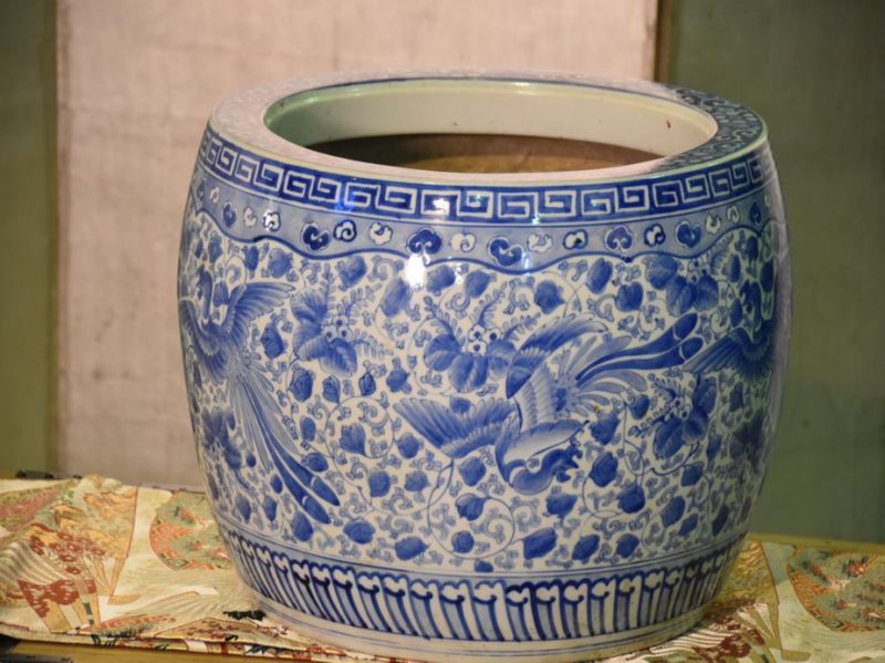 Japanese Blue and White Porcelain Brazier Hibachi - Image 2
