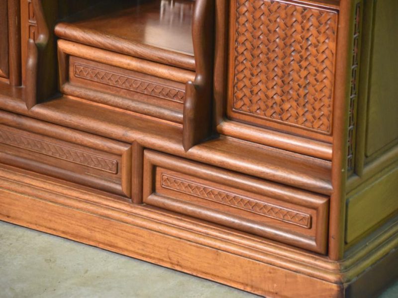 Chinese Export Kazari Dana Display Shelves - Image 15