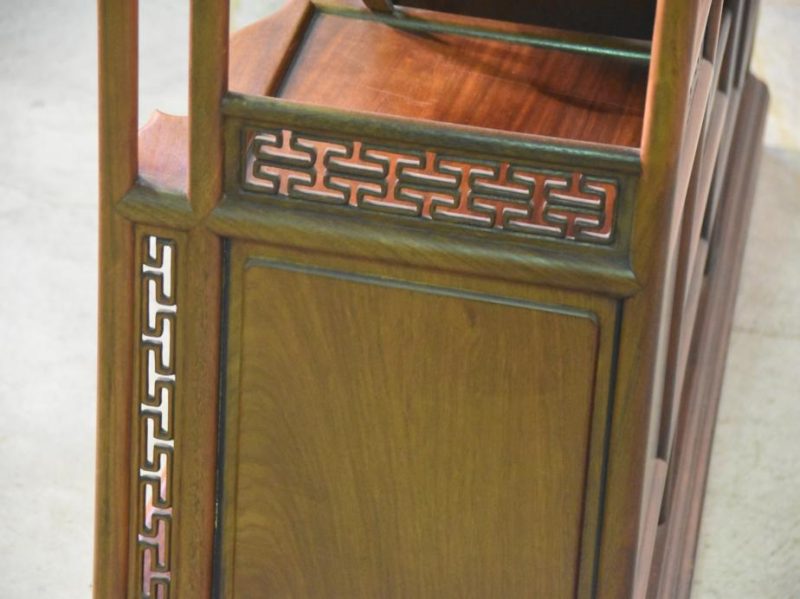Chinese Export Kazari Dana Display Shelves - Image 9