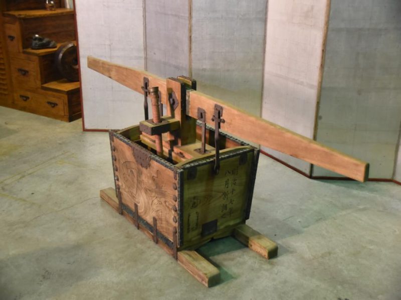 Japanese Meiji Period Wooden Fireman's Pump - Image 8