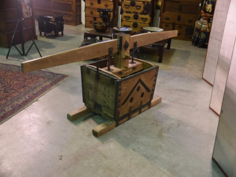 Japanese Meiji Period Wooden Fireman's Pump - Image 5