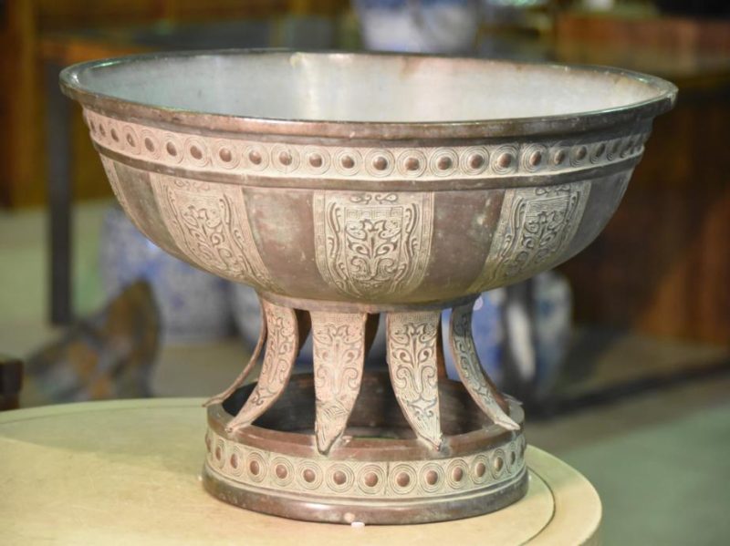 Japanese Bronze Garden Basin - Image 10