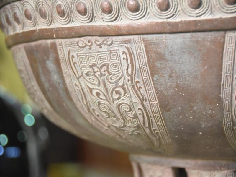Japanese Bronze Garden Basin - Image 4