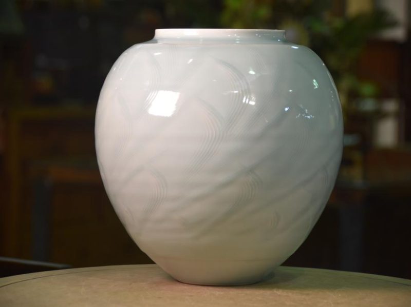 Japanese Seiji Vase - Image 2