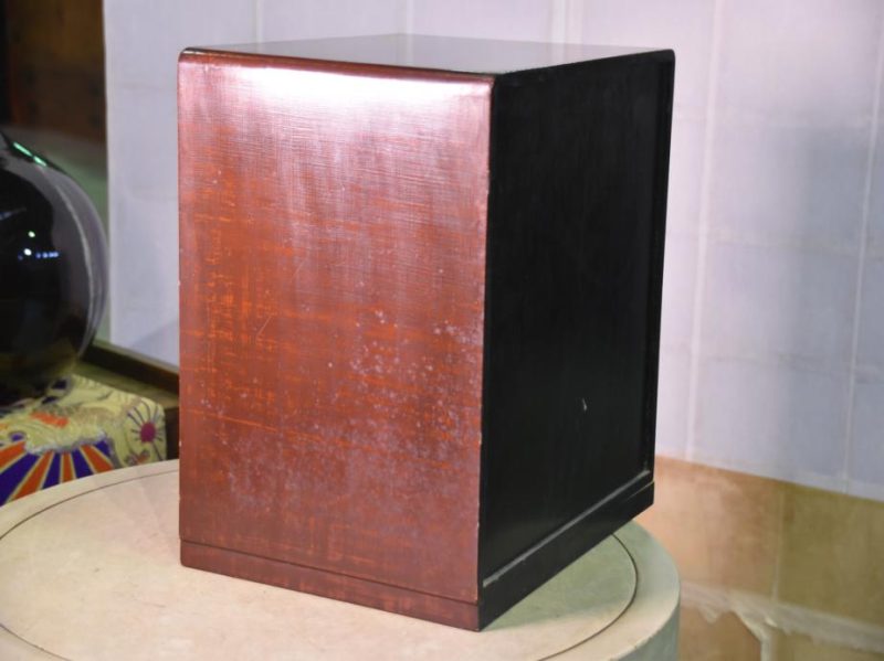 Kamakura Bori Lacquered Small Chest of Drawers - Image 8