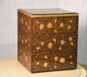 Jubako Lacquer 3 Tiered Lidded Box