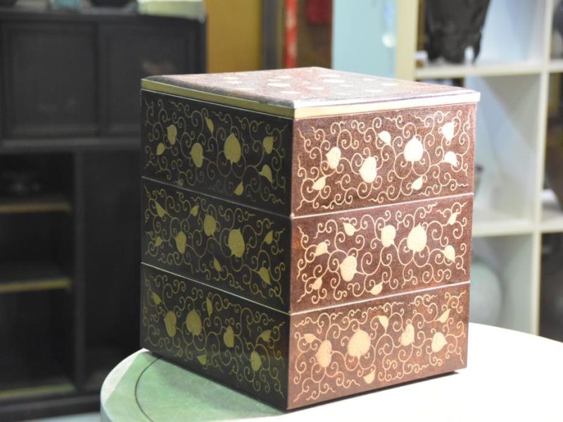 Jubako Lacquer 3 Tiered Lidded Box - Image 2