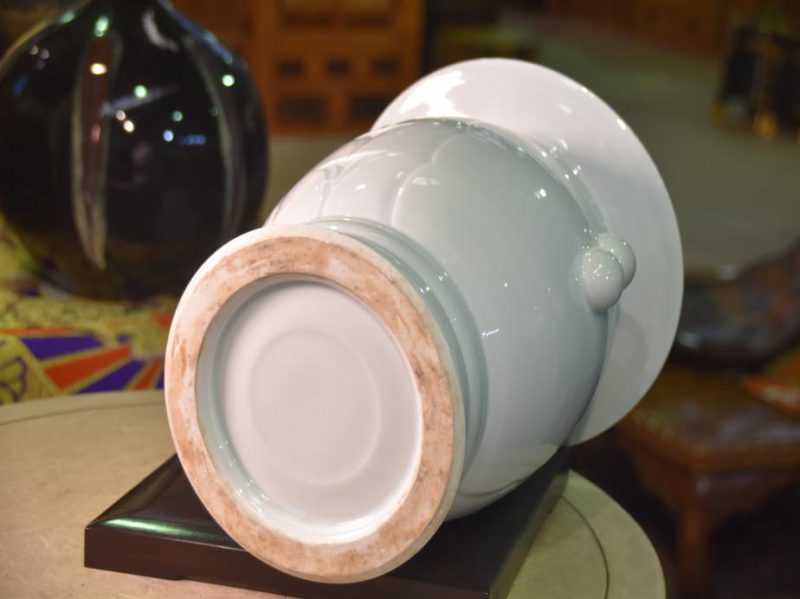 Japanese Seiji Celadon Vase - Image 4