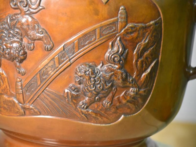 Japanese Cast Bronze Hibachi with Shi Shi - Image 10