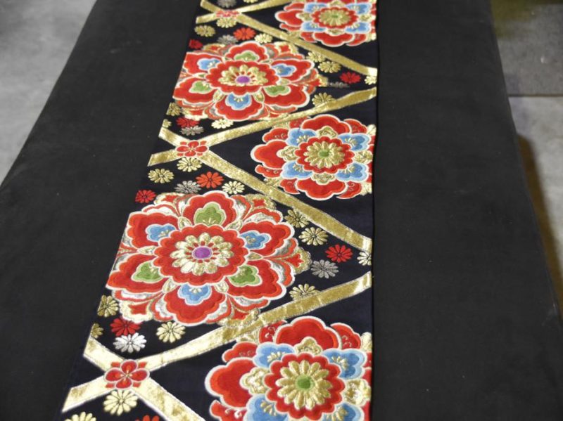 Red Black Blue and Gold Obi - Image 2