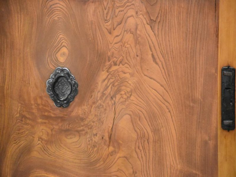Japanese Elm Panel Antique Sideboard - Image 12