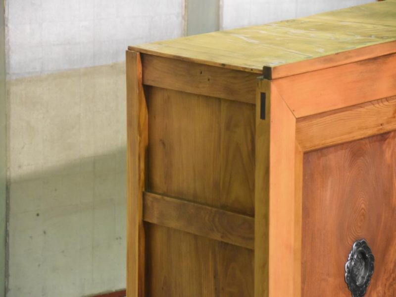 Japanese Elm Panel Antique Sideboard - Image 4