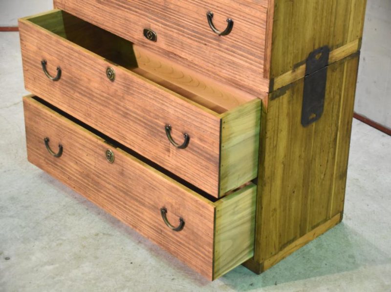 Japanese 5 Drawer Clothing Chest on Chest - Image 6