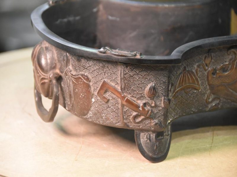 Japanese Cast Bronze Vase Suiban - Image 3