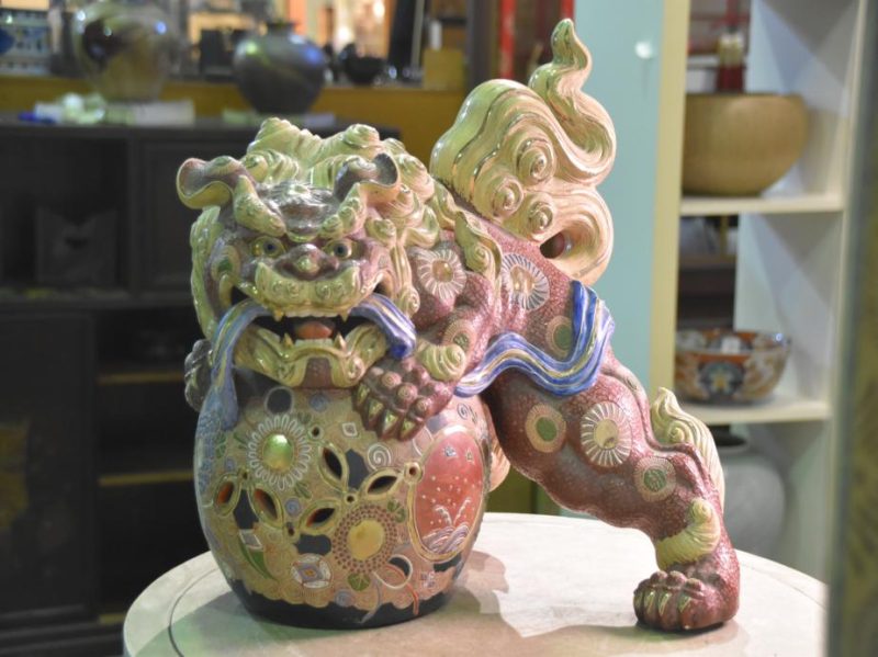 Japanese Porcelain Lion Dog Shi Shi from Kutani Yaki - Image 8