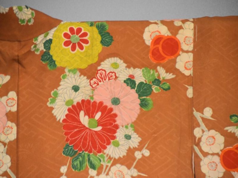 Girl's 1950's Floral Kimono - Image 4