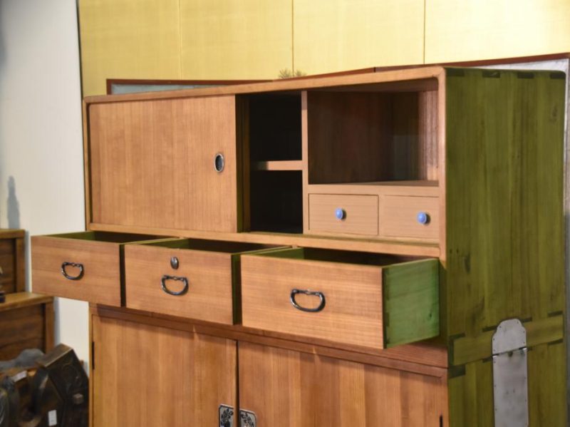 Japanese 1950's Wedding Chest - Image 8