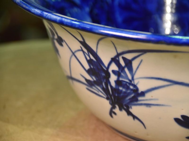 Large Japanese Blue and White Bowl - Image 8