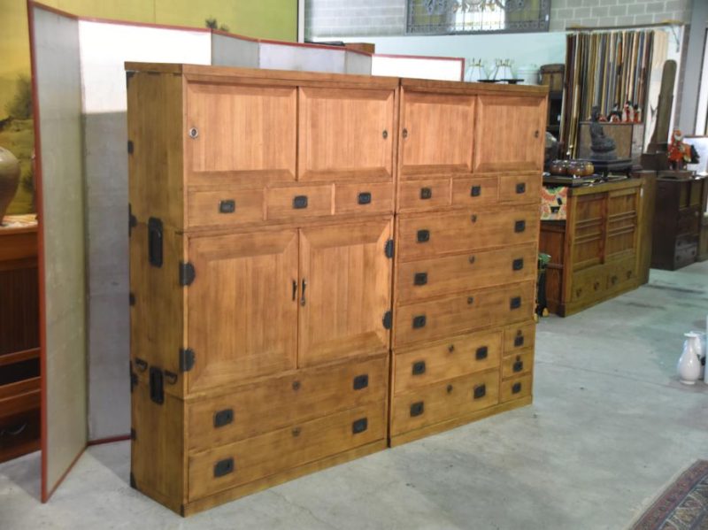 Pair of 1930's Japanese Wedding Chests - Image 6